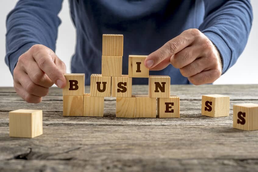 How to Choose the Right Business Structure in Dubai
