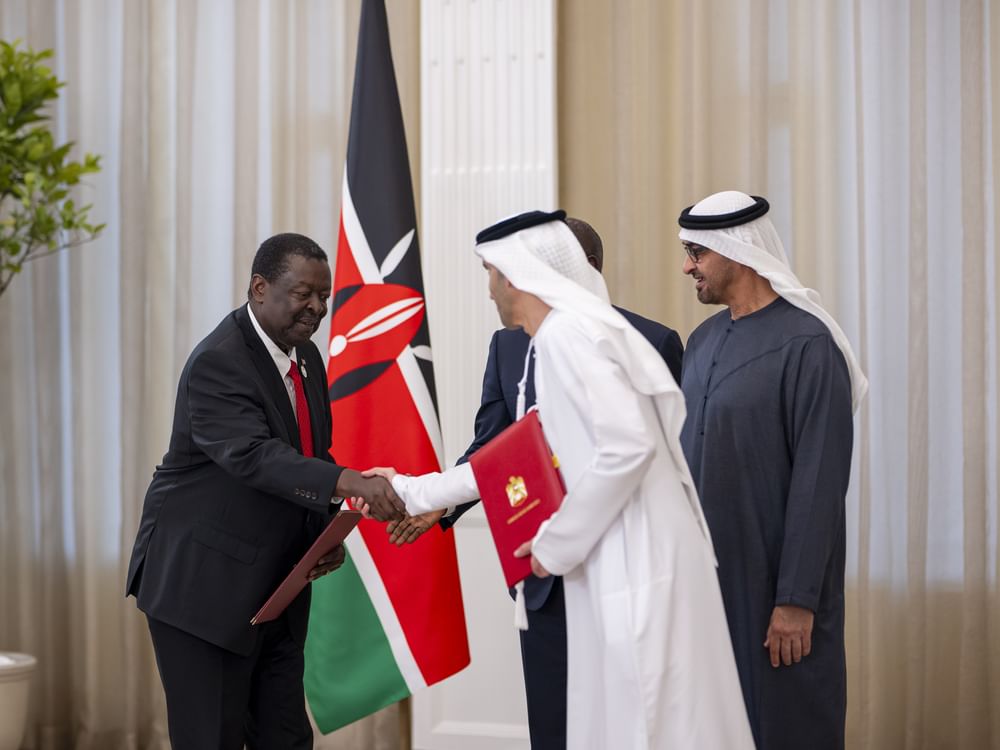 Presidents of the UAE and Central Africa witness the signing of the CEPA
